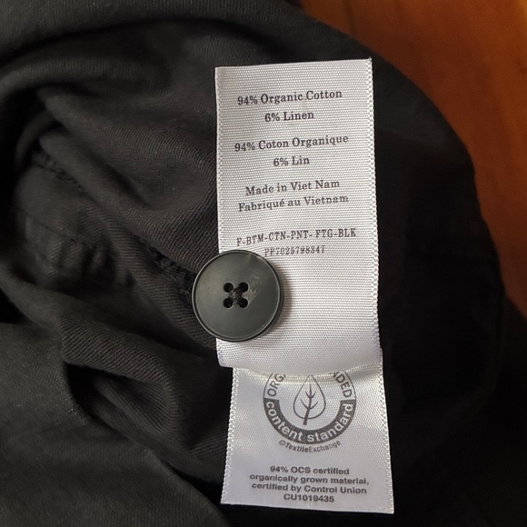 Everlane The Fatigue Barrel Pant 4 black organic cotton & linen - Picture 6 of 9